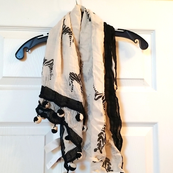 LOFT Accessories - Woman's AnnTaylor Loft Scarf